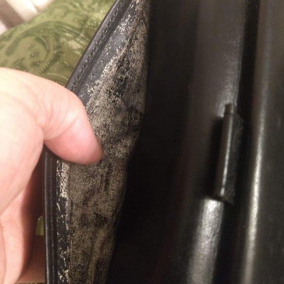 Louis Vuitton International Wallet Epi - Picture 6 of 6